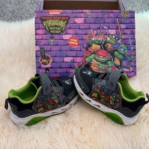 Teenage Mutant Ninja Turtles Light-Up Shoes